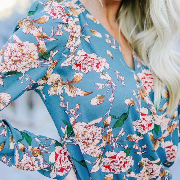 Antique Floral Bodysuit - Picture 6 of 7